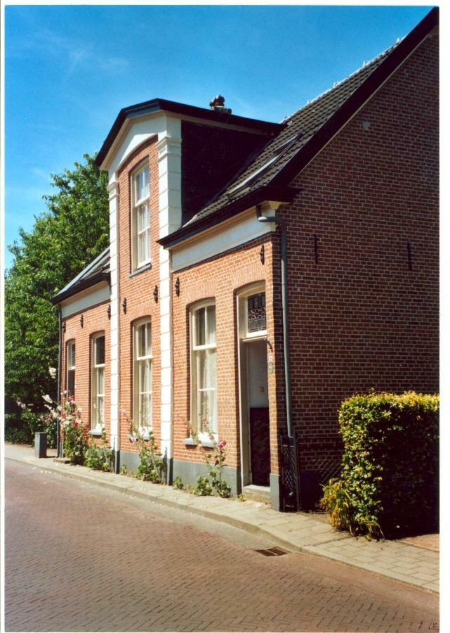 Villa Les-Fleurs. à Dieren Extérieur photo